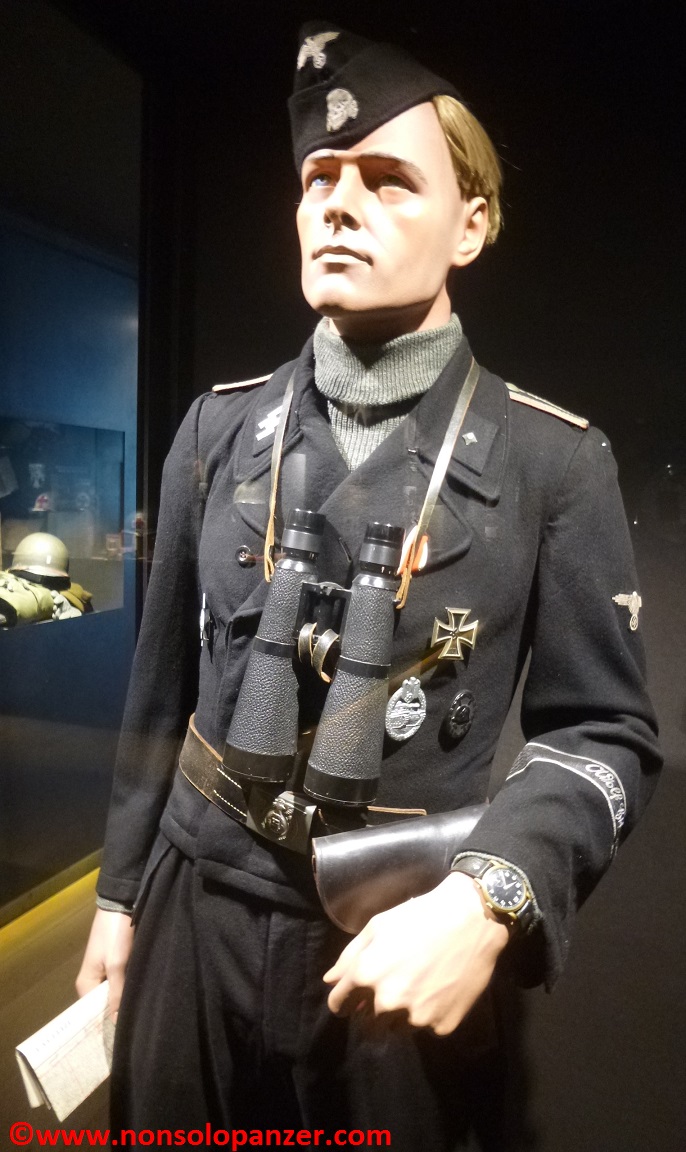 DECEMBER 44 MUSEUM – LA&nbsp;GLAIZE
