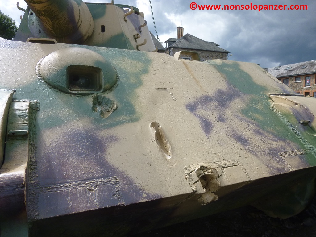 PANZERKAMPFWAGEN VI AUSF.B – TIGER II “213” – LA&nbsp;GLAIZE