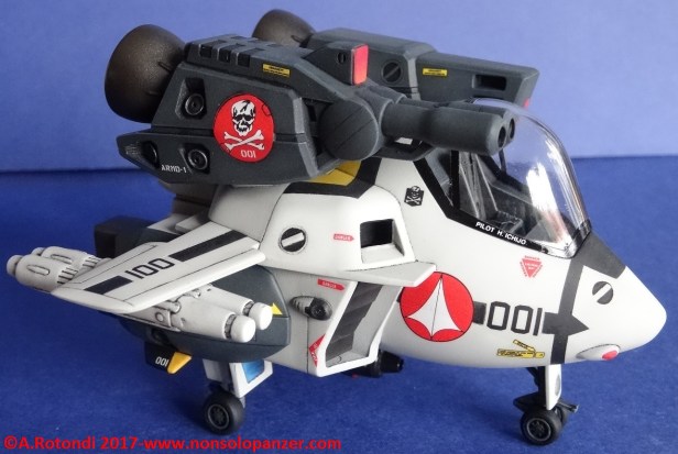083 VF-1S Egg Plane