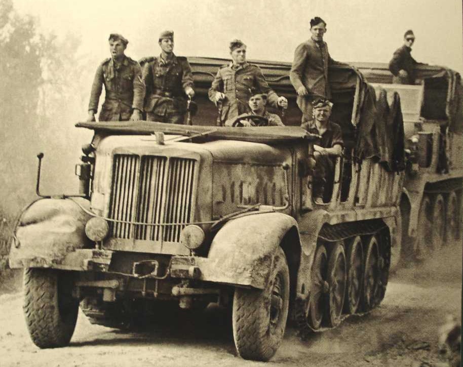 33 Sdkfz 9 Famo Storical